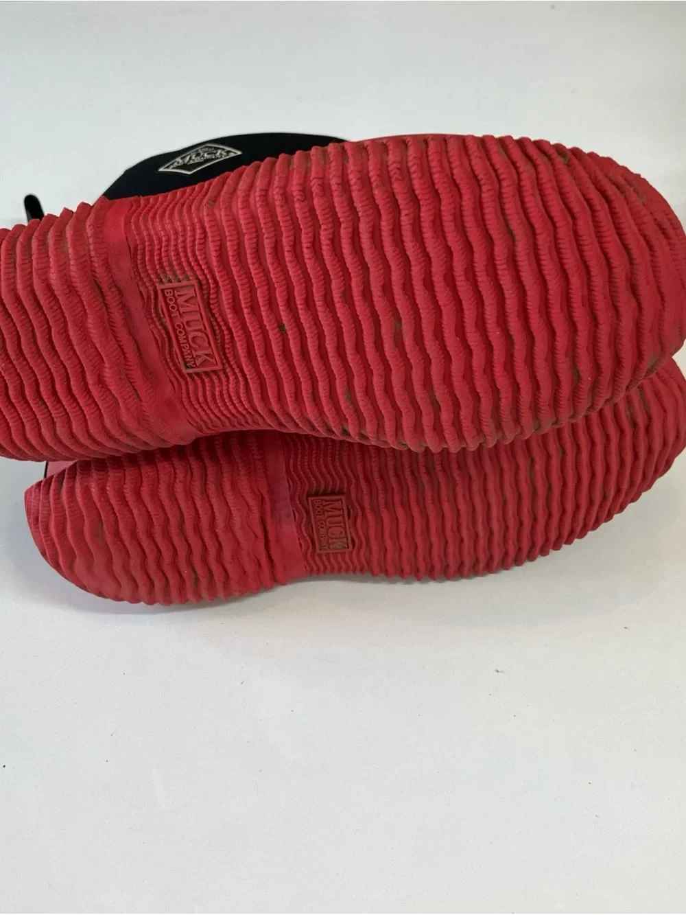 Kids rain boots Muck Boot Company size 7 Excellent condition